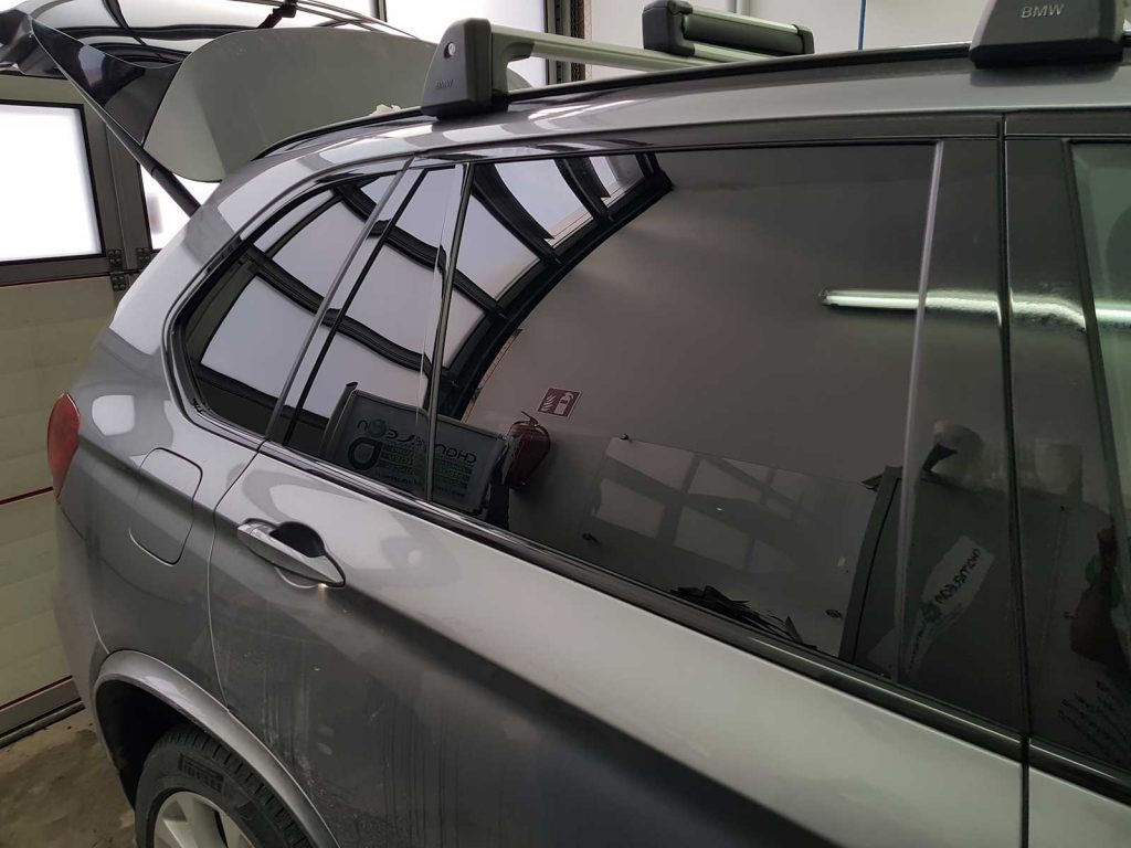 Scheibentönung Chameleon Wrapping Company Eben im Pongau Salzburg Autofenster verdunkeln